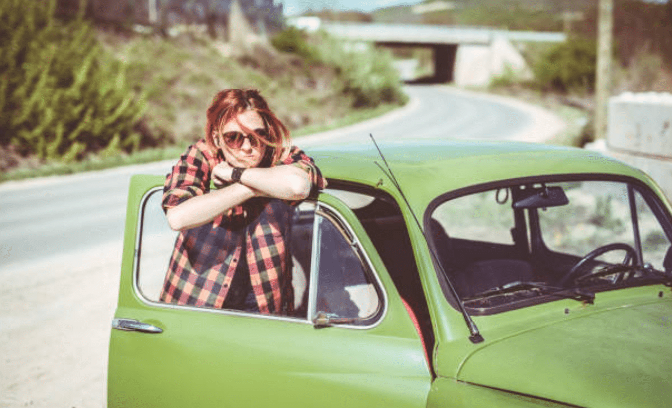 WHAT TO DO WHEN WAITING FOR A TOW TRUCK